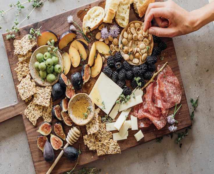 summer-cheese-board