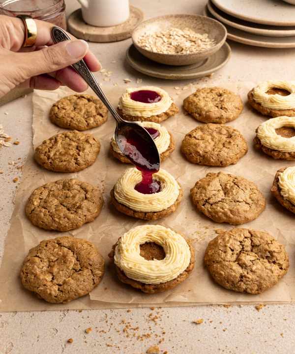 strawberry oatmeal cream pie