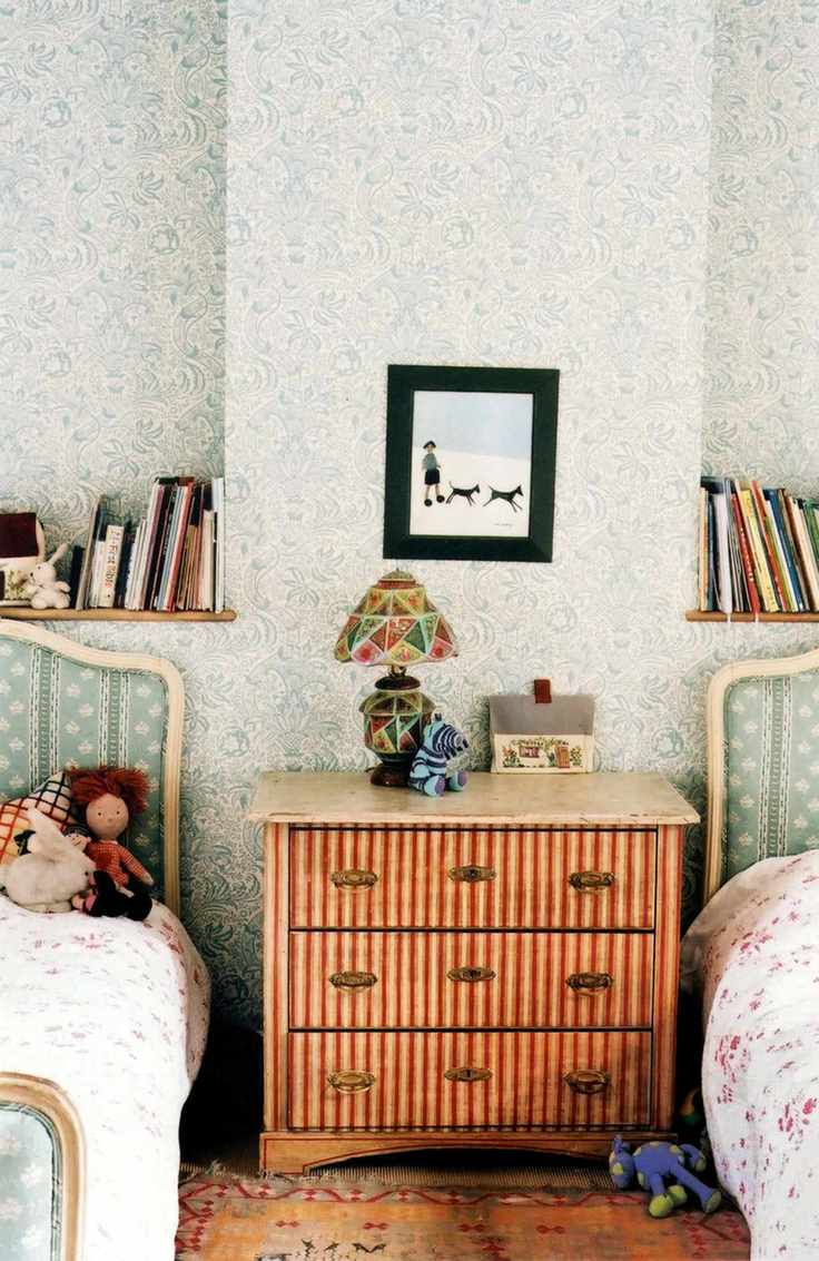 Colorful kids' dresser