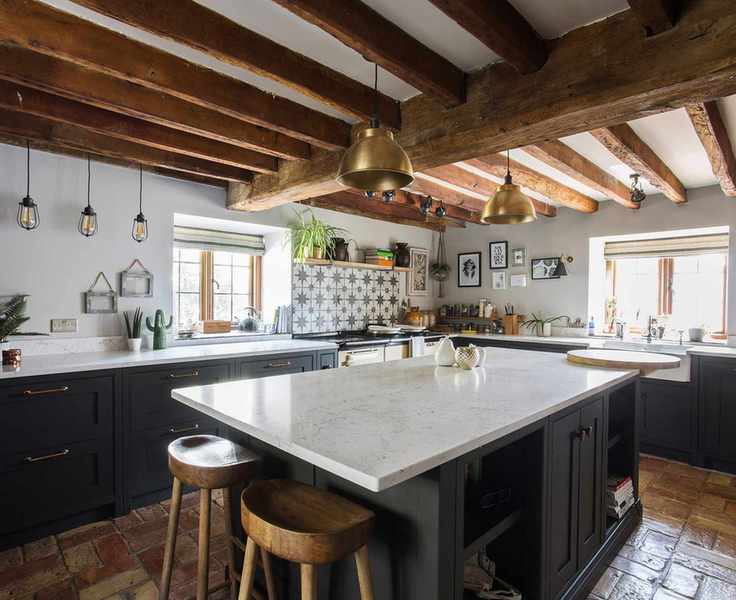 Farmhouse-kitchen-lighting-ideas-3-industville-Burlanes