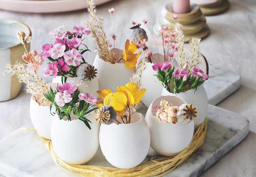 Create a Stunning Easter Table Centerpiece with Simple Materials