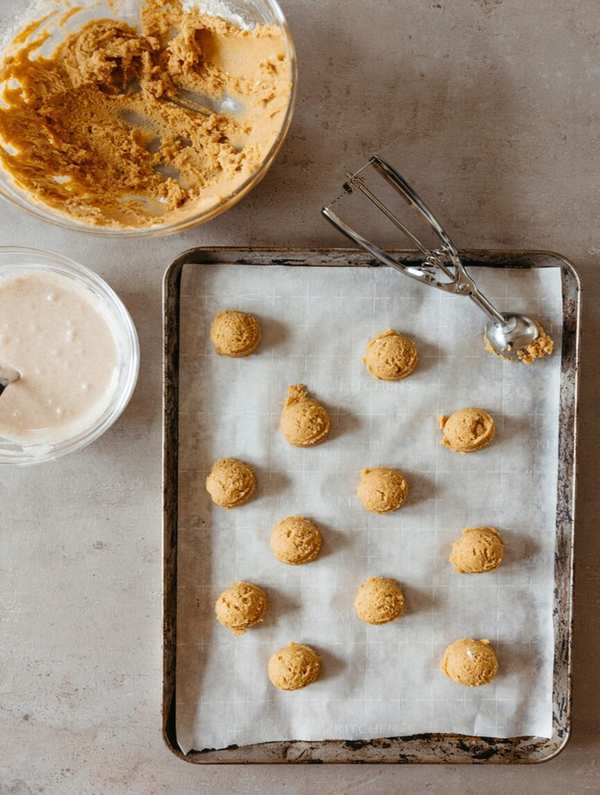 chewy pumpkin spice cookies with cinnamon frosting, baking