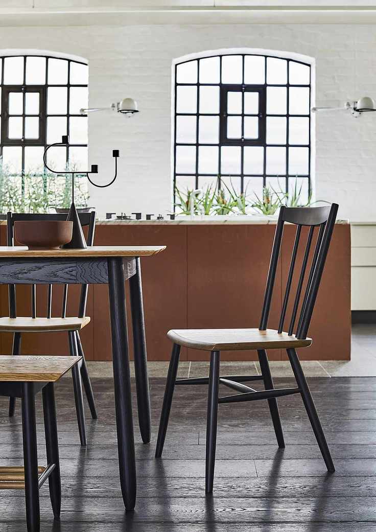 Kitchen with terracotta cabinets