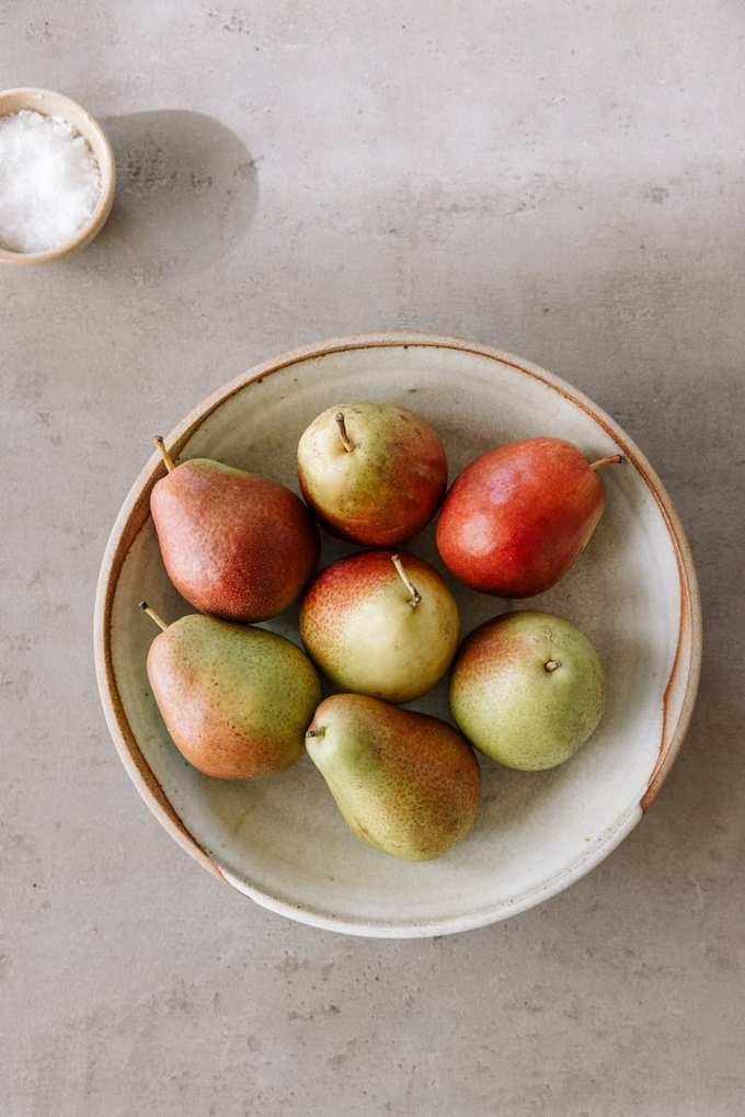 pears in sharing bowl, winter produce, fruit