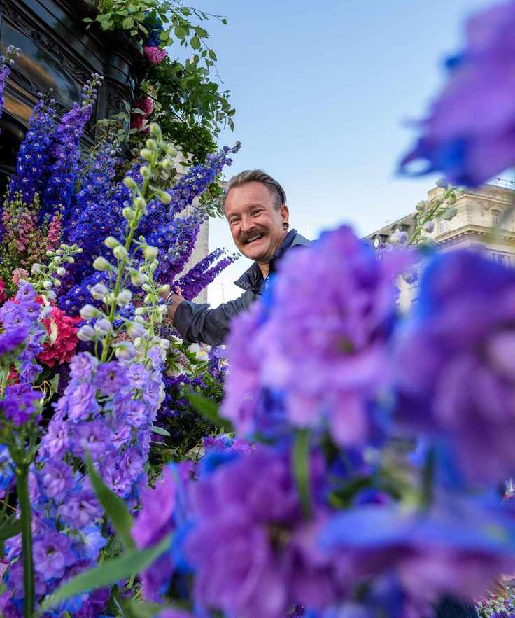 Florist Simon Lycett, judge on Full Bloom