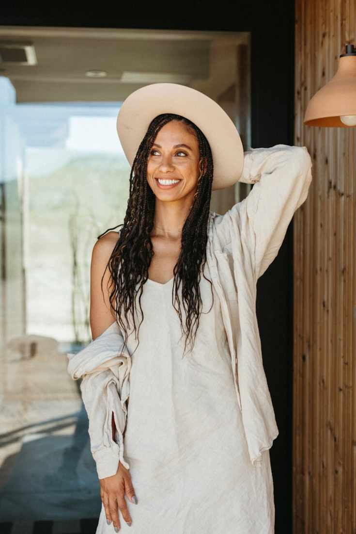 Woman wearing linen dress.