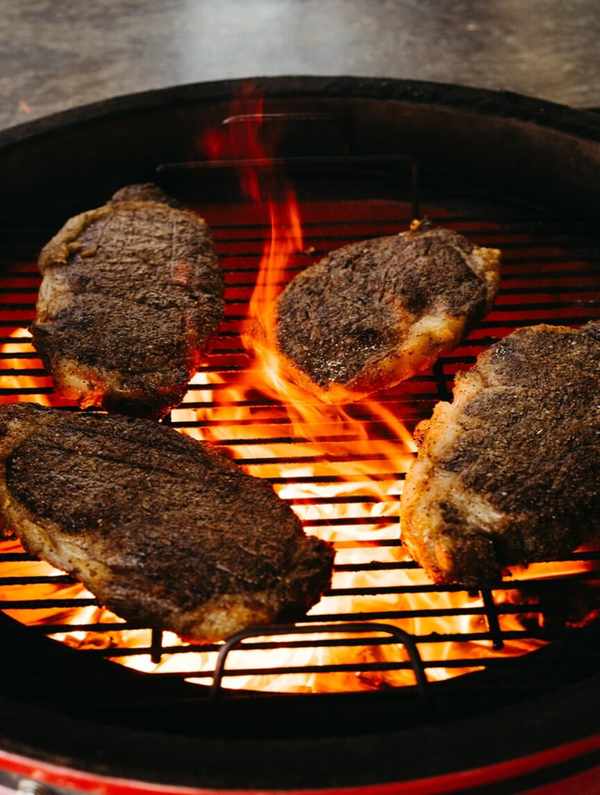 grilling, steaks, dinner party