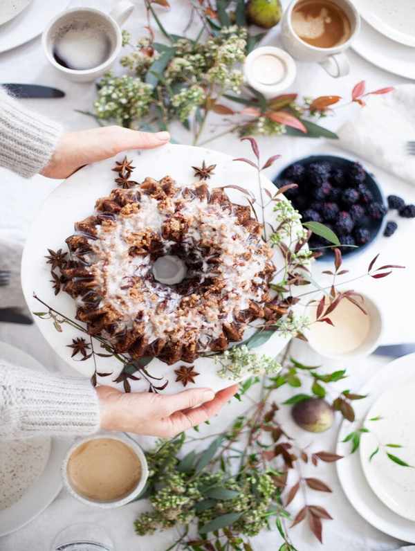 gingerbread bundt cake with streusel topping