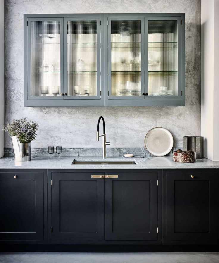 Dark kitchen cabinet idea with Shaker cabinetry