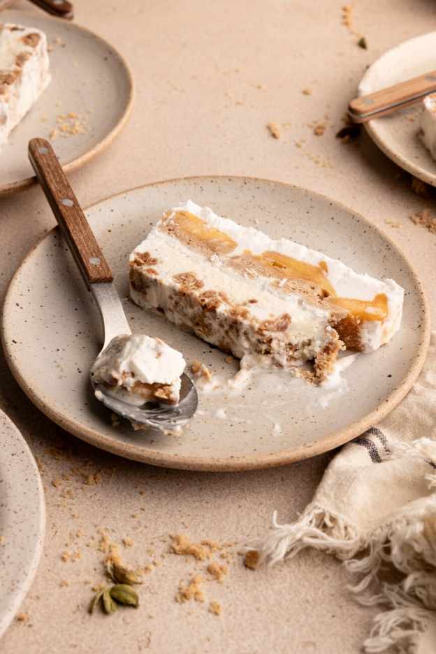 peach crumble icebox cake