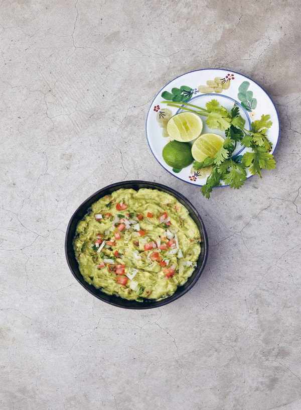 guacamole recipe_the latin american cookbook