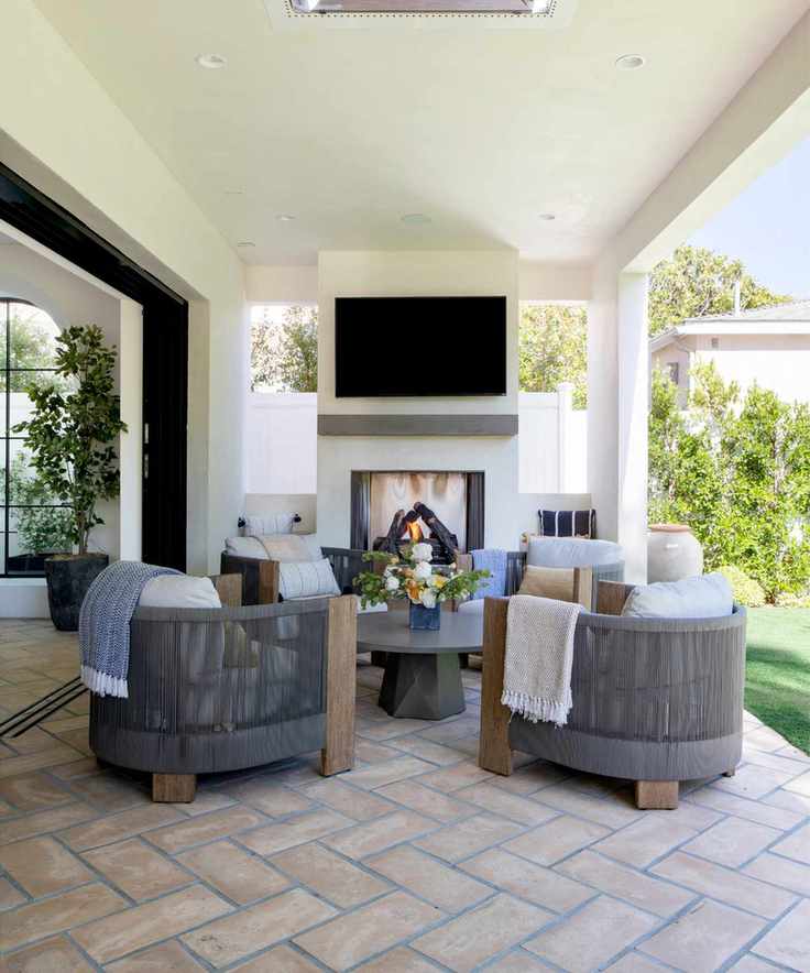Outdoor living area