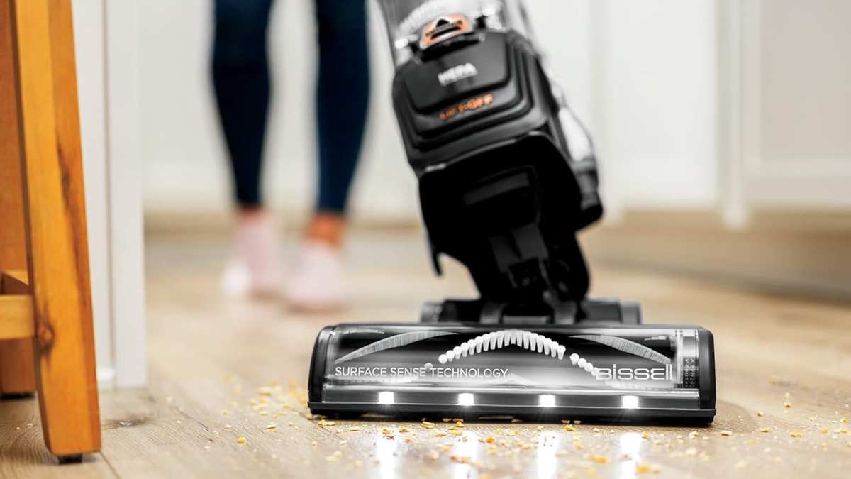 Bissell SurfaceSense Allergen Pet Lift-Off Vacuum: Impressive Cleaning Power