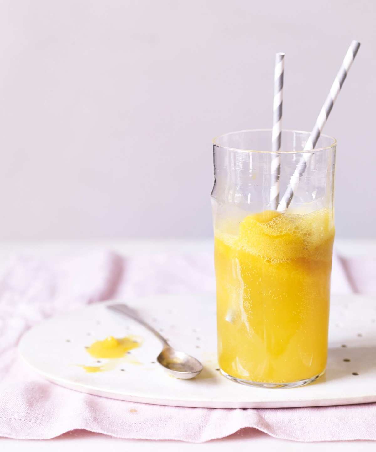 Ginger and apricot ice cream floats