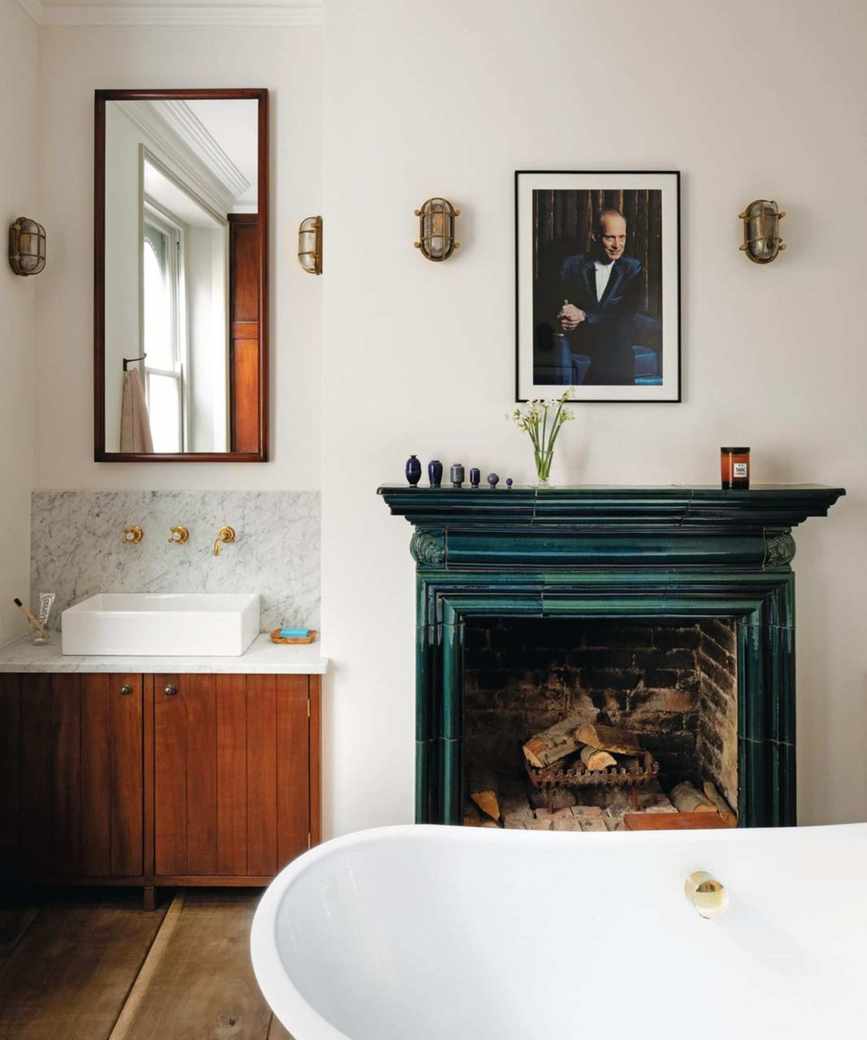 neutral bathroom