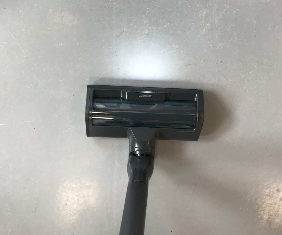 Samsung Bespoke Jet AI Vacuum with an LED
