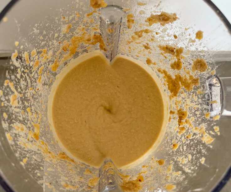 Smeg Professional Blender hummus