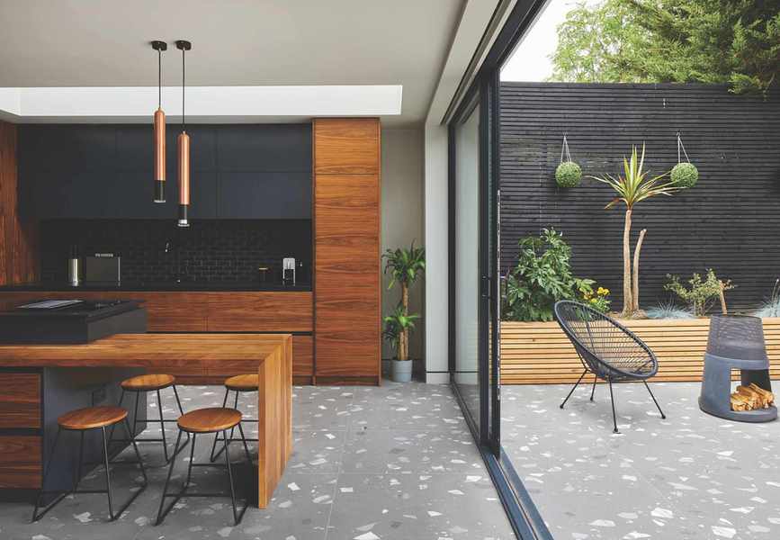 Outdoor porcelain tiles