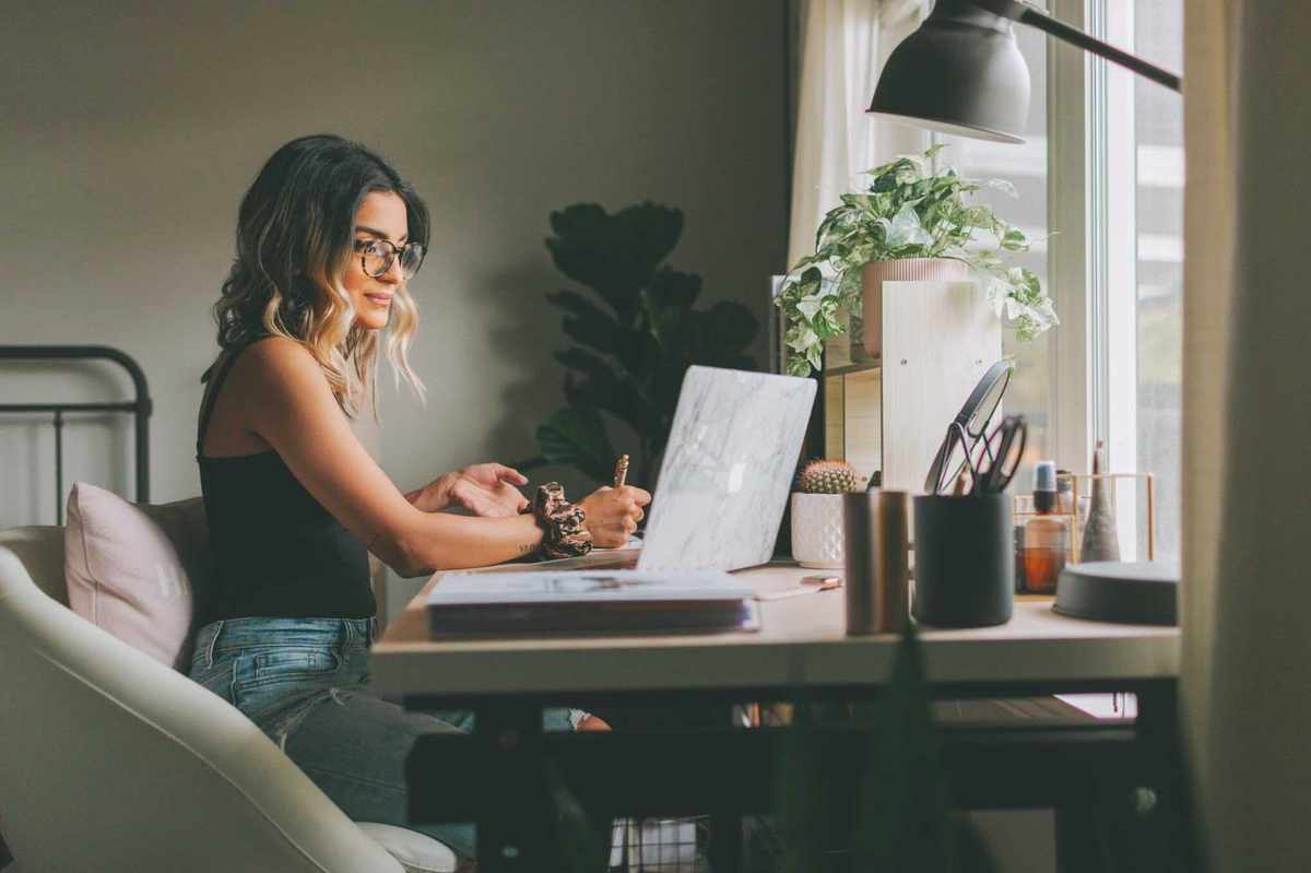 Effective Tips for Maintaining Good Habits While Working Remotely