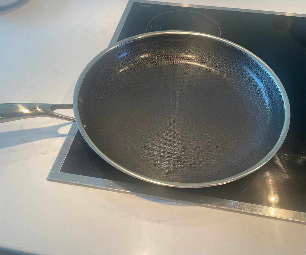 HexClad Hybrid Pan on the induction hob in my test kitchen