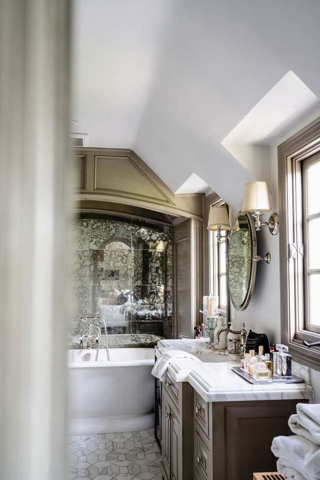 Tracy Tutor's Morning Routine-perfumes fragrance in bathroom, bathtub