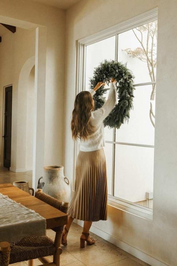 Stylish holiday outfit inspiration