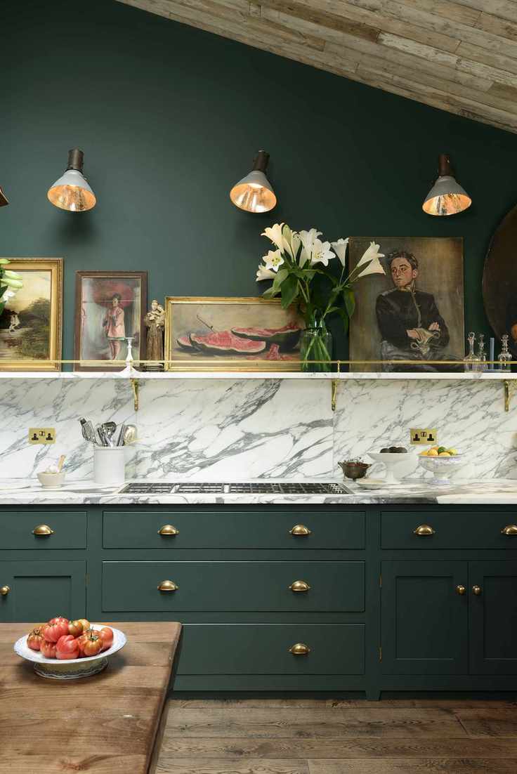 Devol Classic English kitchen in forest green