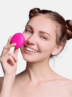 foreo massager on face