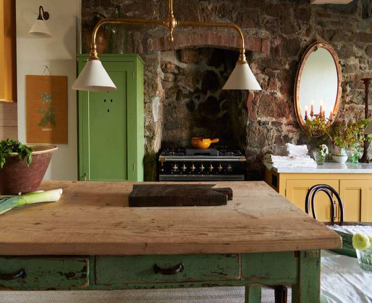 4 Unique Organizing Strategies for a Clutter-Free Small Home