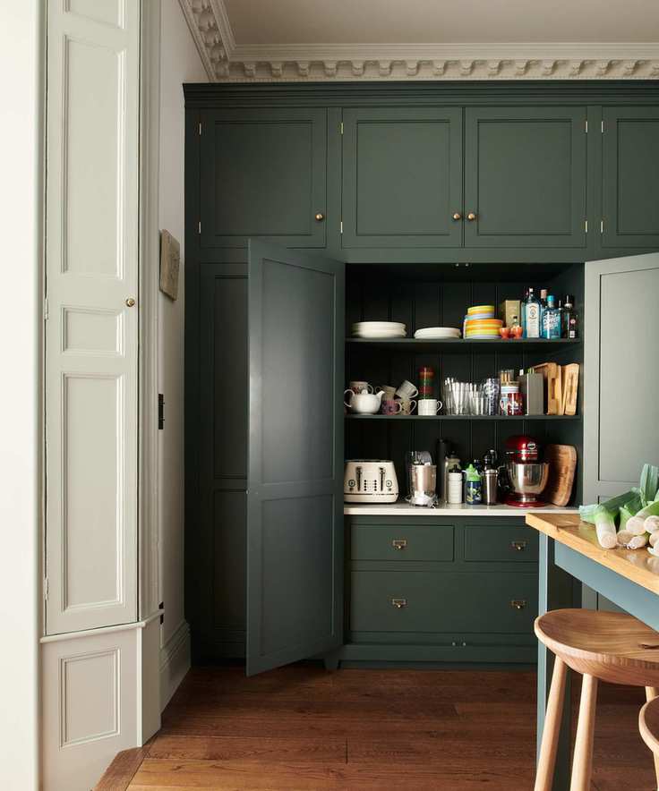 Appliance garage in a kitchen