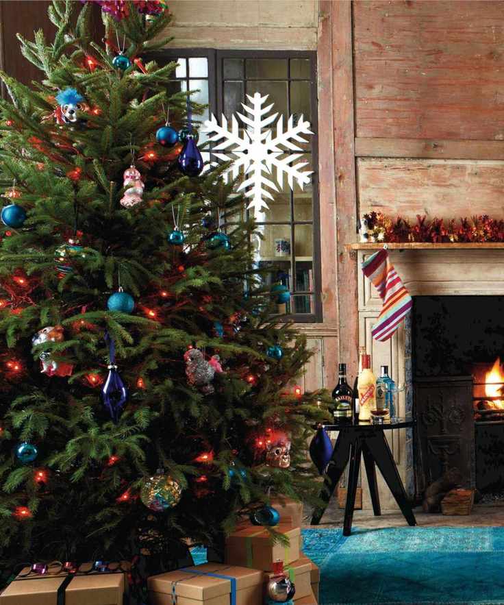 christmas tree with blue and red decorations