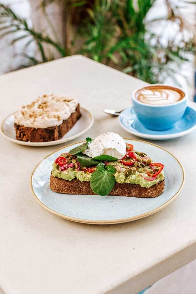 smashed avocado toast_avocado recipes