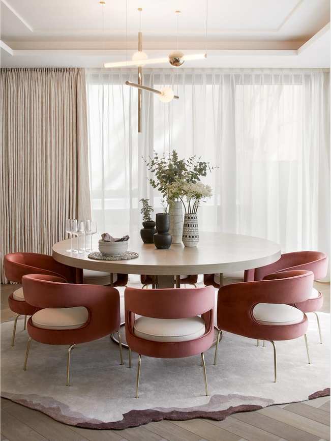 asymmetrical rug with patterned edges