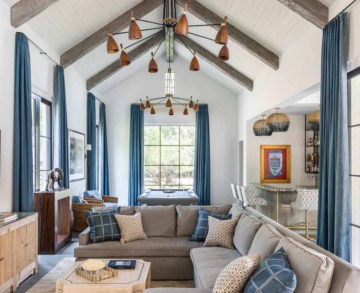 Living room with a vaulted ceiling