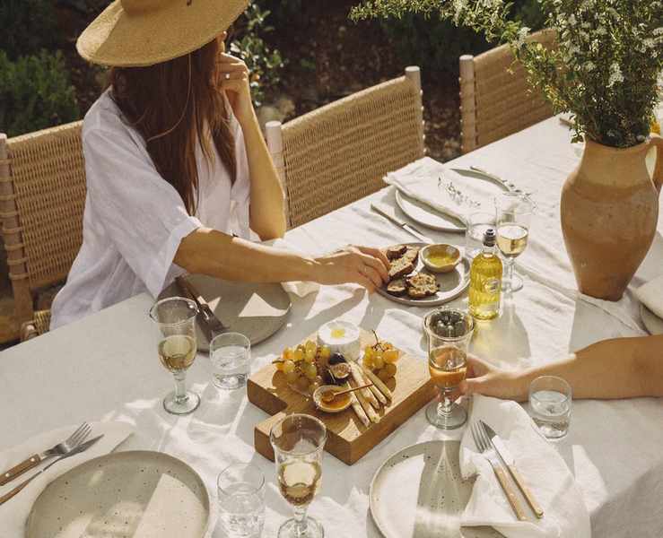 Embracing Artisan Crafts: A Look at Home Kitchen Trends in 2023