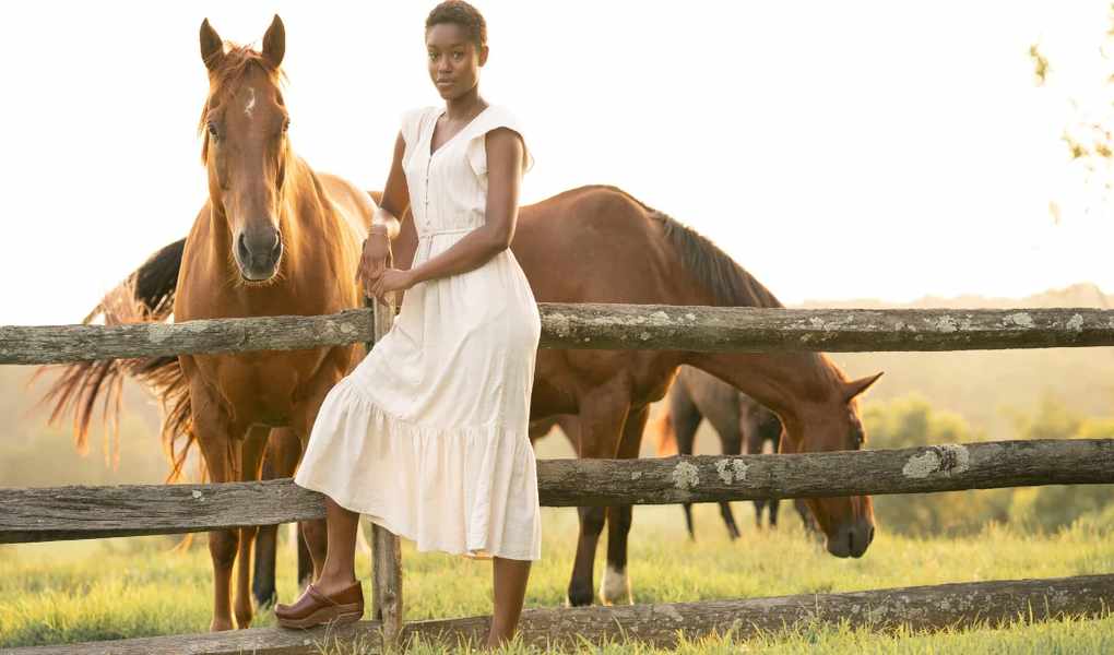 Choosing Between Dansko and Its Closest Rivals in Footwear