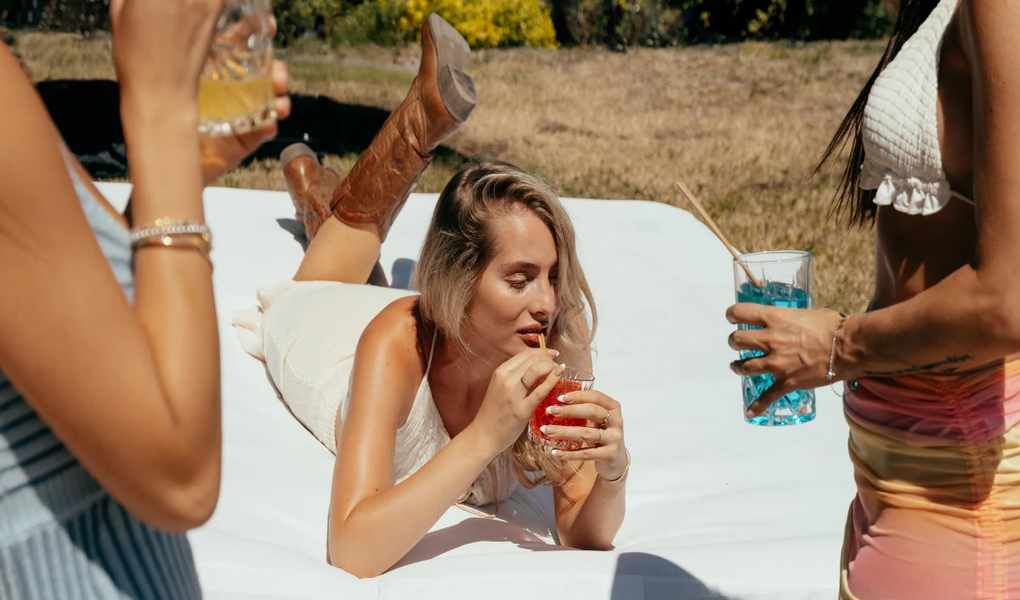 HAY! Straws or NutriBullet? Here's What Each Does Best
