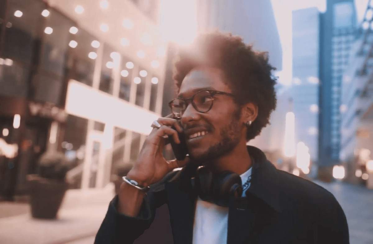 Exploring the Shift in Communication Software: What to Buy Now