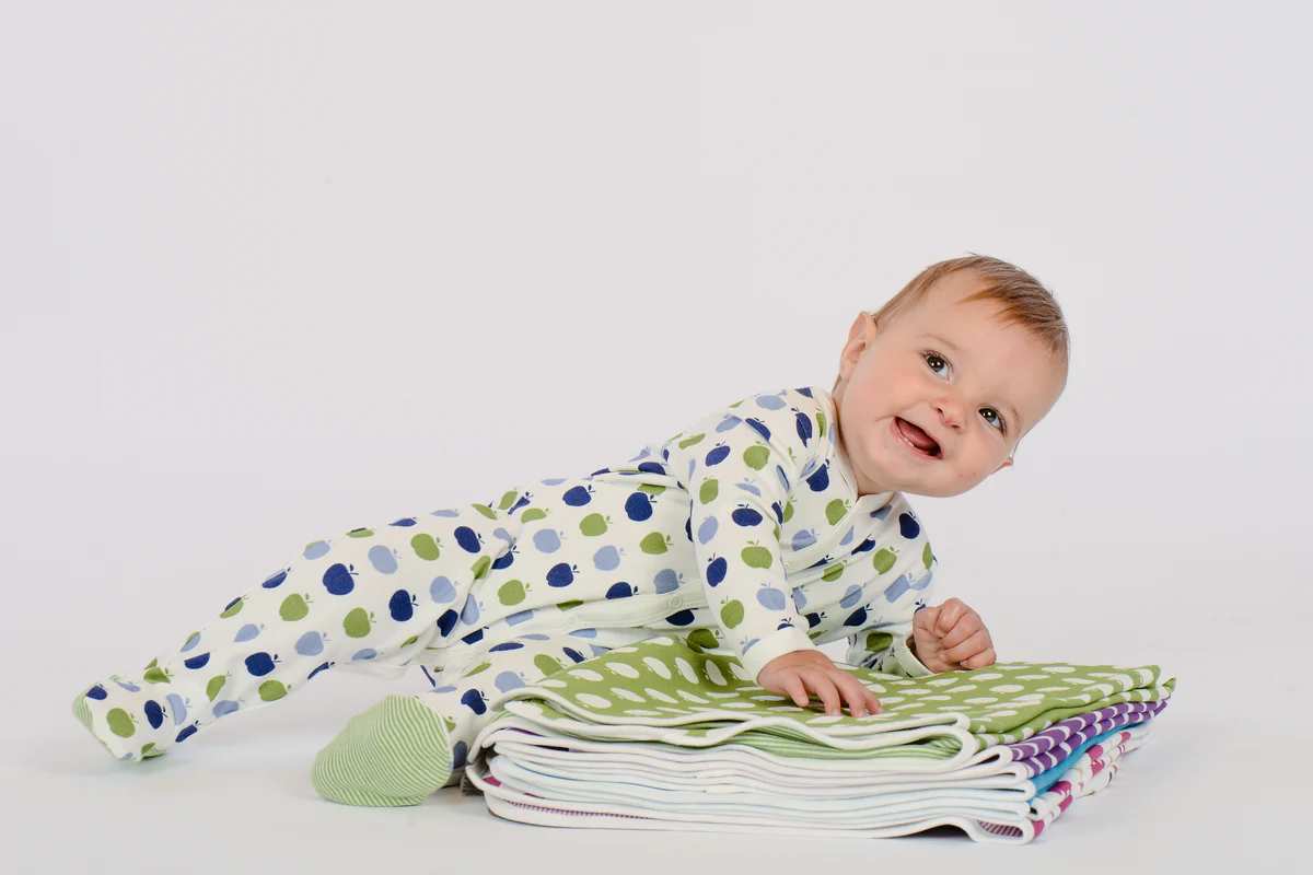 Choosing Comfort: Jazzy Organics vs. Top Baby Clothing Brands