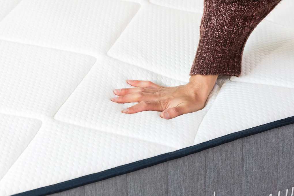 Lull 101: 12 Sleep Tips + Savings Plays Worth Trying