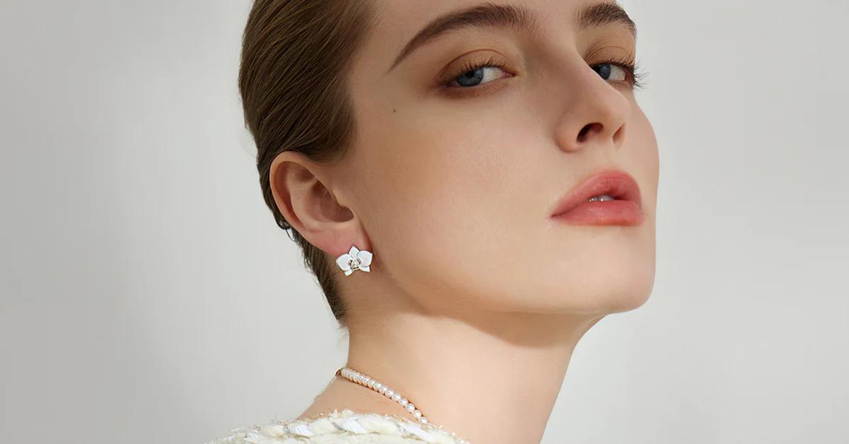 A Few Days With Pearly Lustre: What I Learned