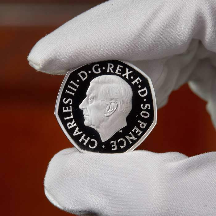 The Royal Mint vs Competitors: Who Reigns Supreme in 2026?