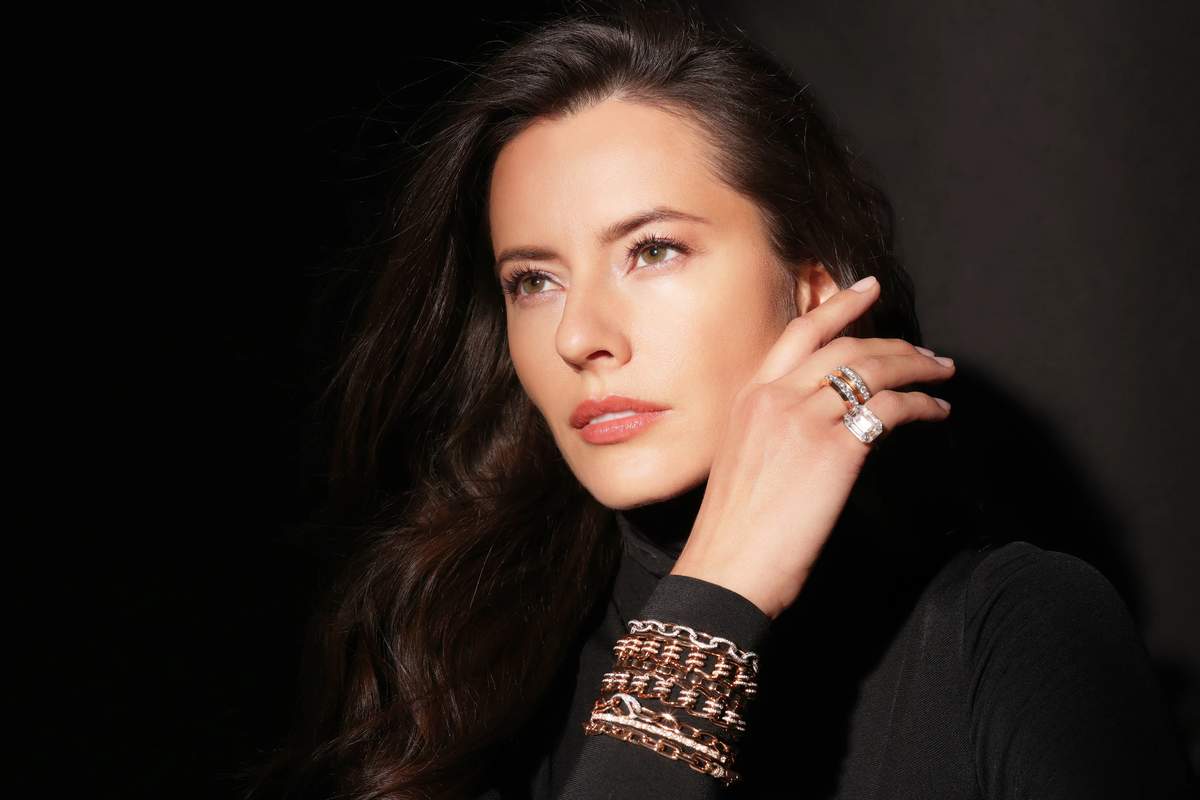 Walters Faith: A Stylish Journey into Fashion Accessories